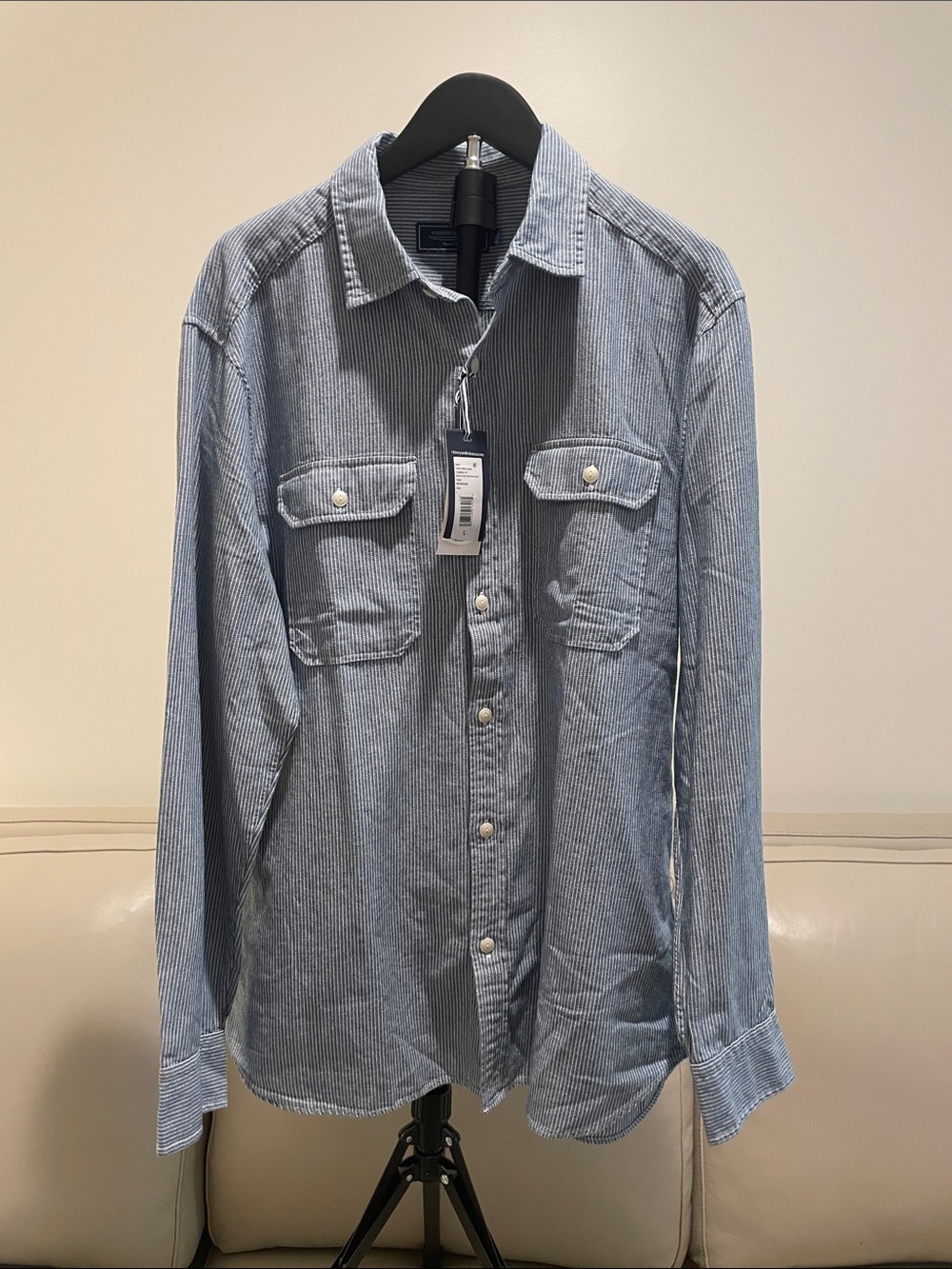 Vineyard Vines Blue and White Thin-Striped Casual Button-Down Shirt